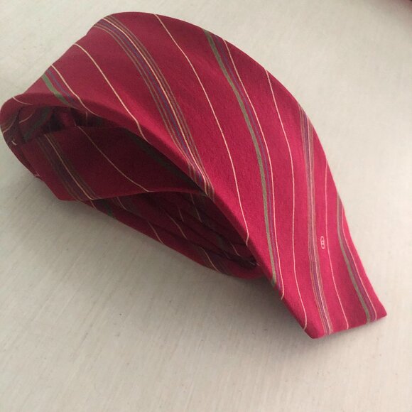 VTG Classic Gucci Designer Necktie 100% Silk Made in Italy Red - Picture 15 of 15